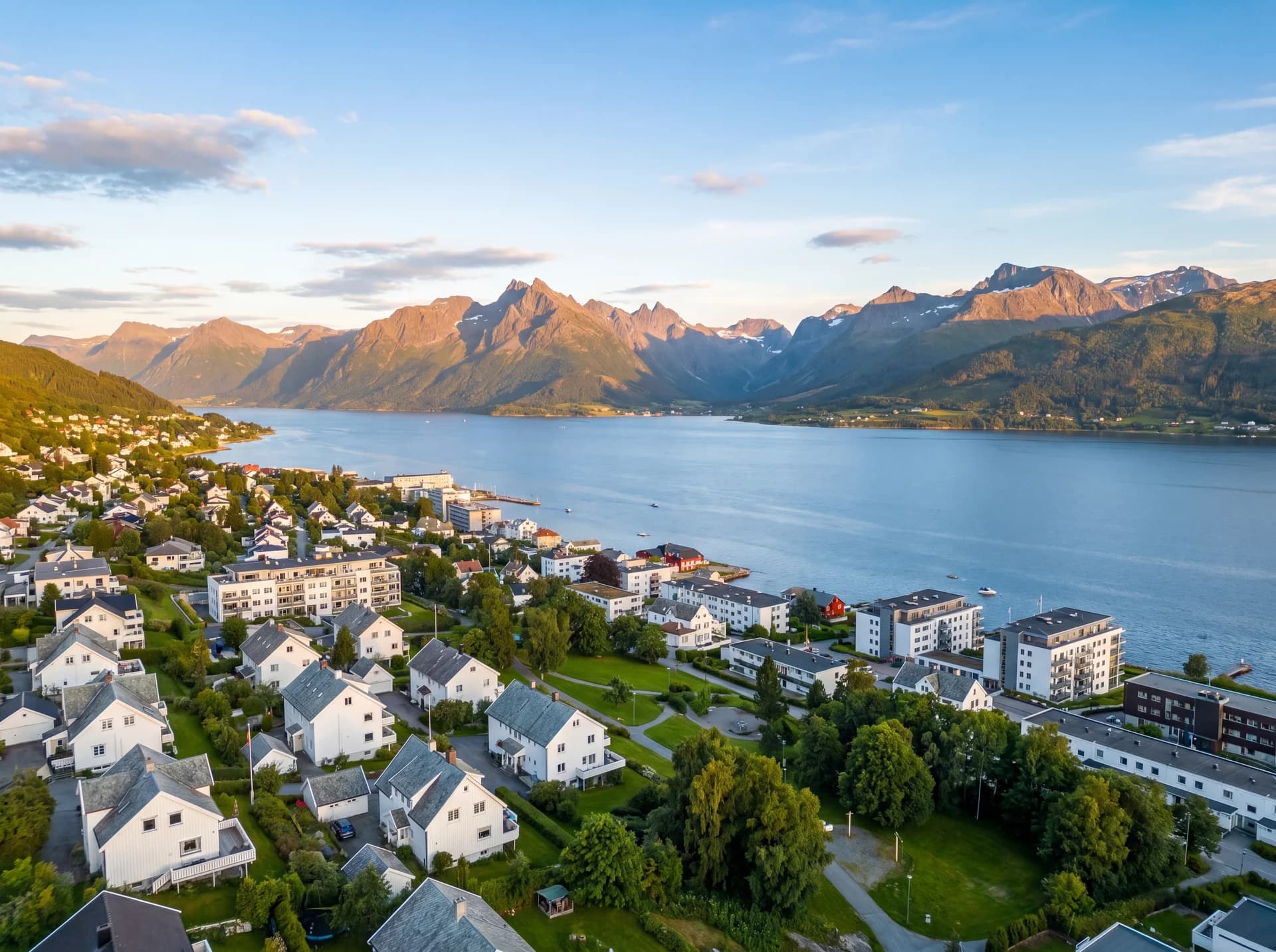 Fasadevask i Molde